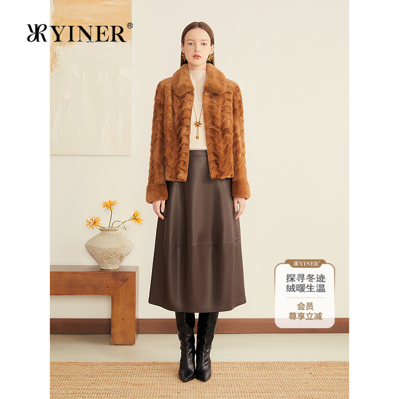 YINER音儿专选2025秋季新款法式复古母貂毛皮拼貂设计短皮草外套