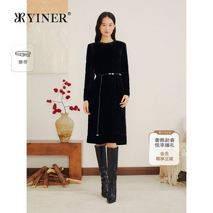 法式 褶艺肌理丝绒泡泡绉圆领H型连衣裙 冬季 YINER音儿专选女装