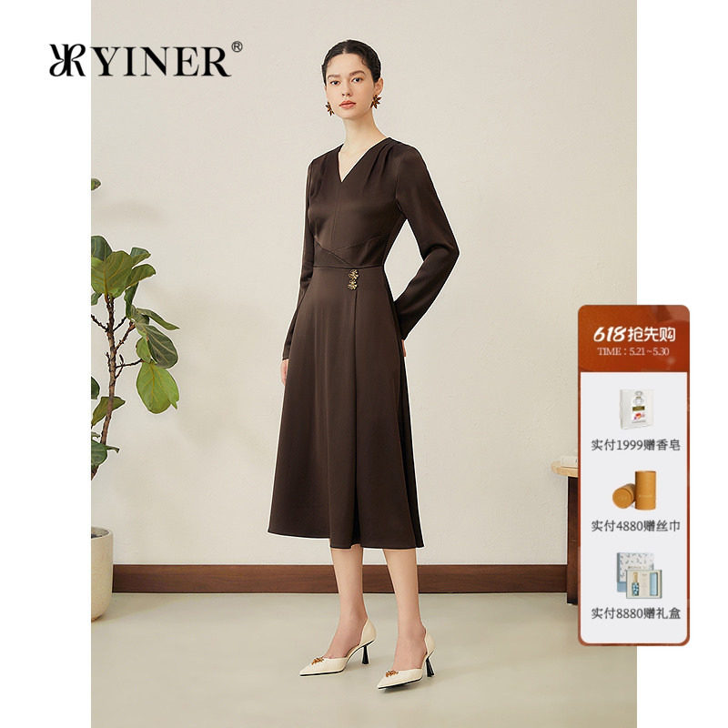 YINER音儿女装秋季法式复古醋酸混纺双面缎垂坠散摆X型连衣裙