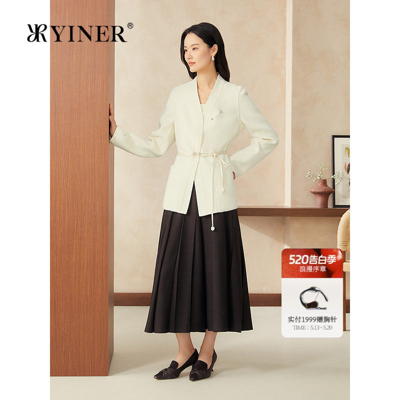 YINER音儿女装春季新中式V领美丽诺羊毛羊绒混纺短外套