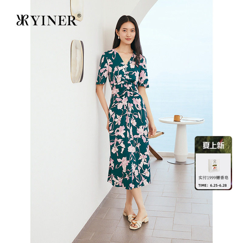 YINER音儿女装秋季优雅时尚艺术印花V领收腰桑蚕丝连衣裙