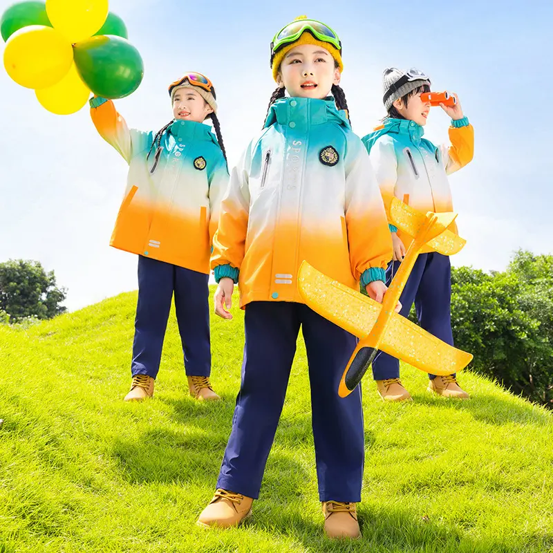 幼儿园园服小学生秋冬渐变色冲锋衣校服儿童三合一班服防风三件套