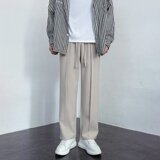 卡其色
