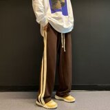 咖啡色
