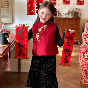 栀了成长记女童装新年马甲套装2025冬季儿童国风红色夹棉刺绣上衣
