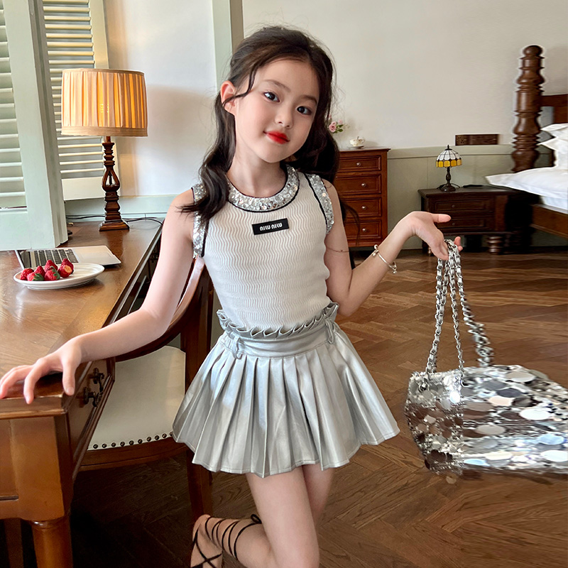 栀了成长记女童亮片背心