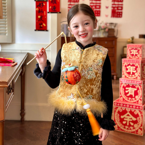 栀了成长记女童冬季夹棉唐装马甲