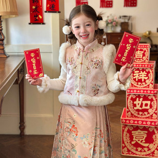 栀了成长记童装女童国风唐装刺绣马甲2026冬装儿童新中式夹棉上衣