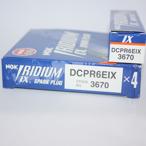 NGK铱金火花塞DCPR6EIX适用于KR6A-10奥拓1.0L北斗星X5 DCPR6E