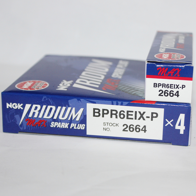 ngk铱铂金火花塞发动机