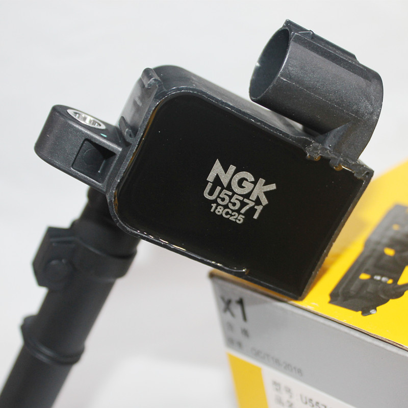 NGK点火线圈高压包U5571适用2.5奔驰S580 500 400 GLE450混动3.0T