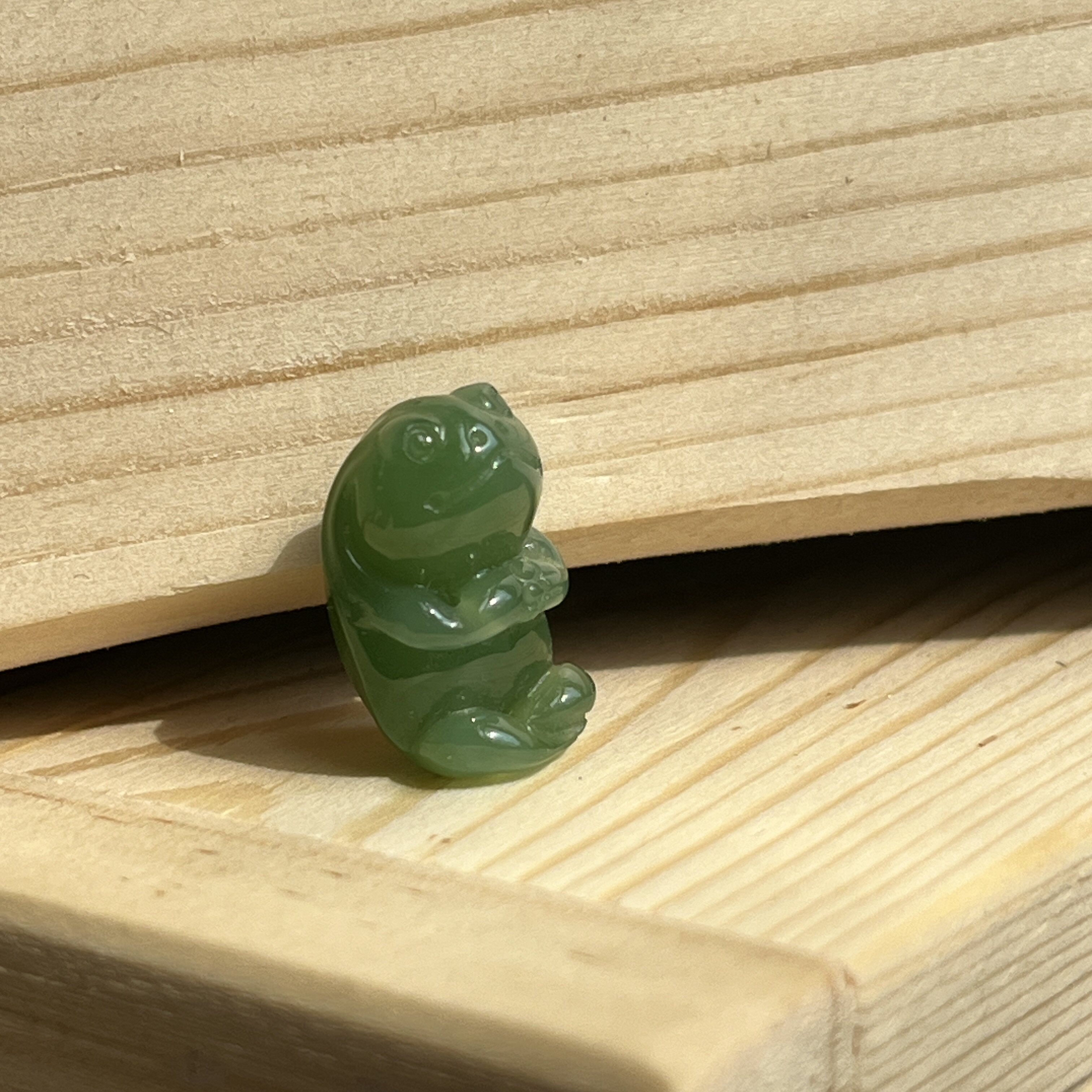 新疆和田玉精品碧玉抱抱蛙绳束背云佛珠手串配件配饰