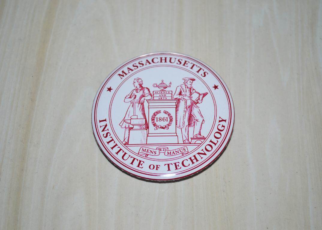 文化周边 世界名校校徽 麻省理工学院 胸针胸章徽章冰箱贴 现货