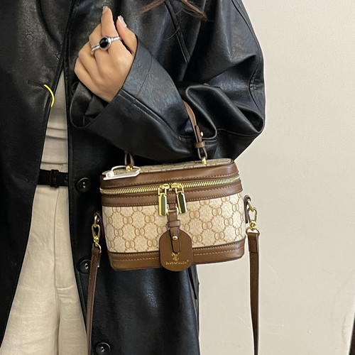 2026新款高级质感手提盒子包