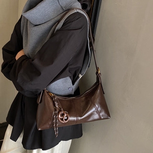 包包女款 轻奢小众单肩腋包下松弛高级感复古手提包休闲通勤月牙包