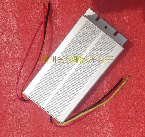 宽电压输入DC12v24V转DC13.8V 10A车载隔离电源 直流转换器