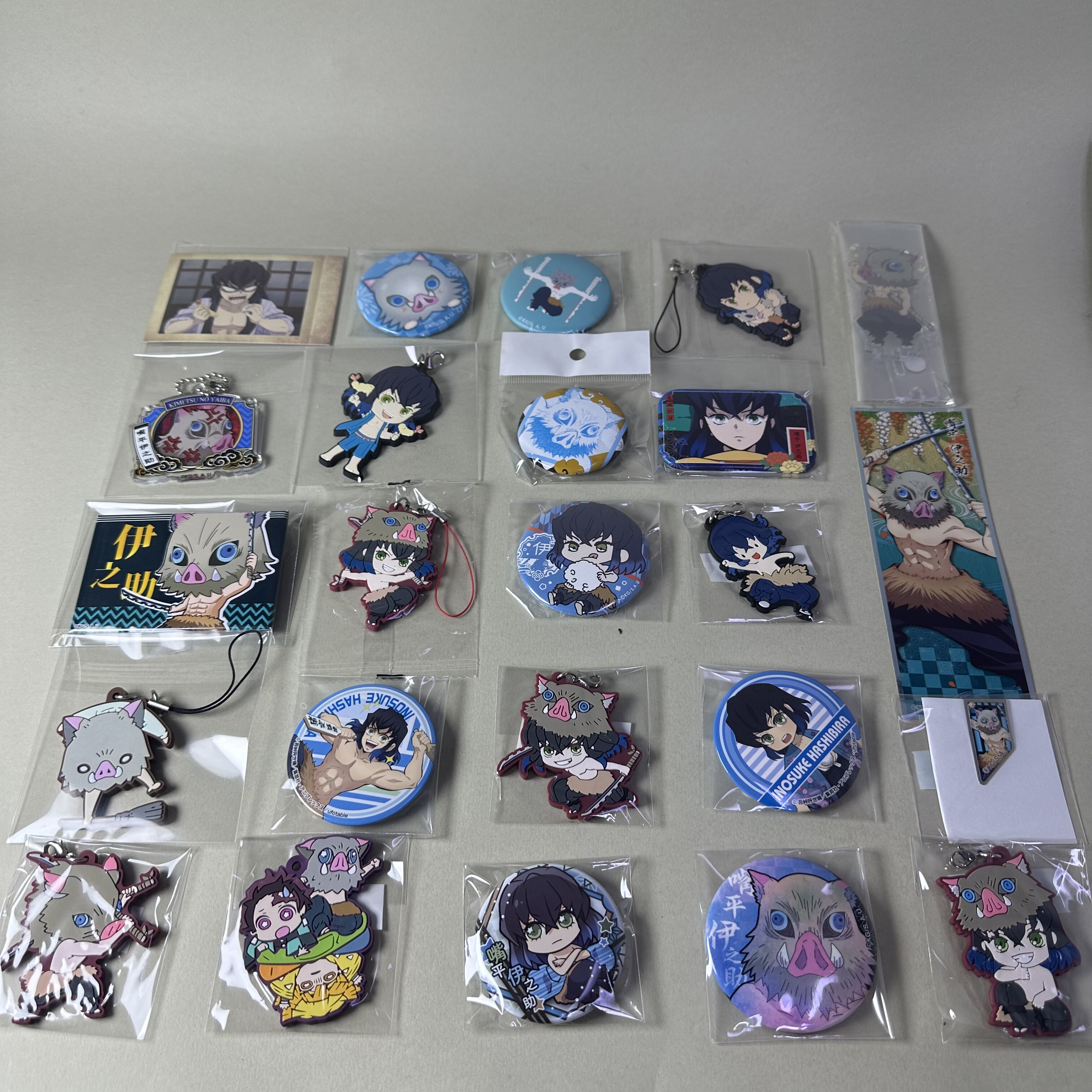 【鬼灭之刃】正版日谷中古吧唧嘴平伊之助个人池猪猪挂件徽章新6