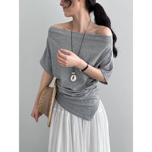 那末韩系慵懒风一字肩斜肩设计