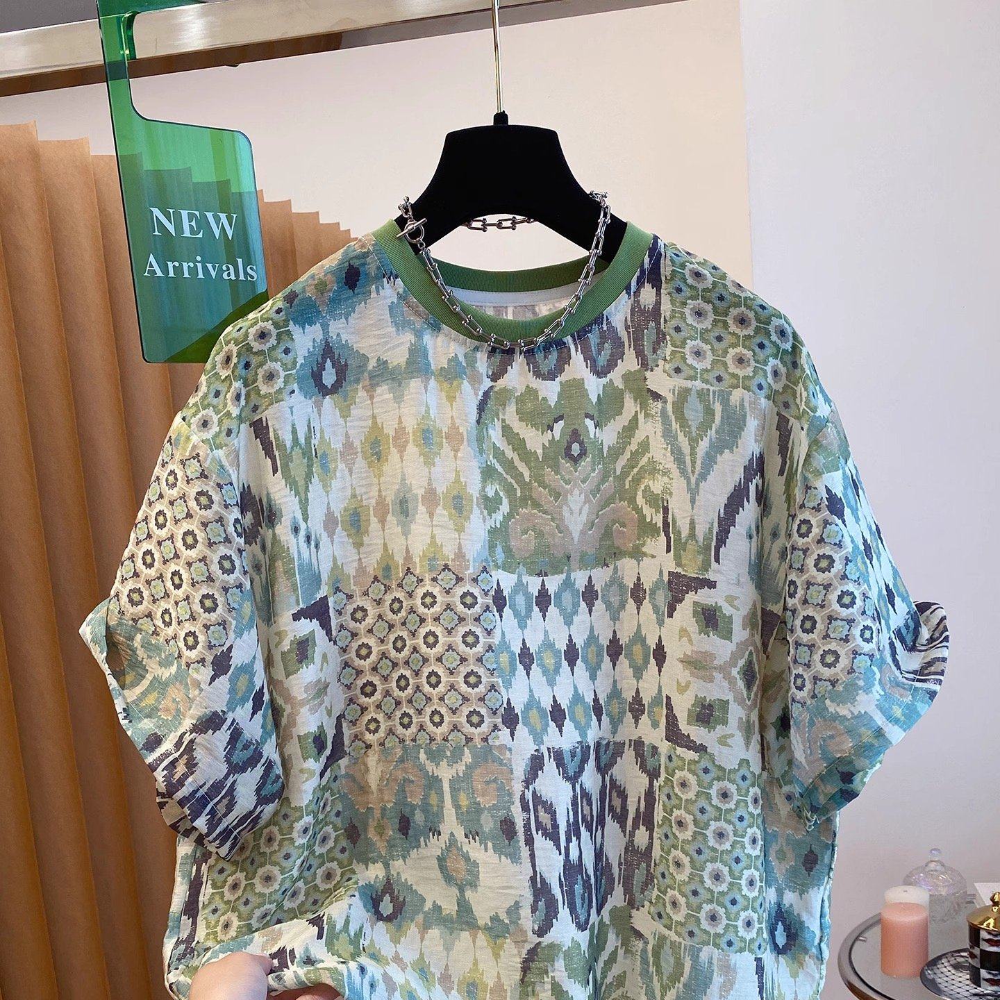 KARA批发丨雪纺独特宽松轻薄透视洋气上衣大码M短袖T恤简略休闲夏