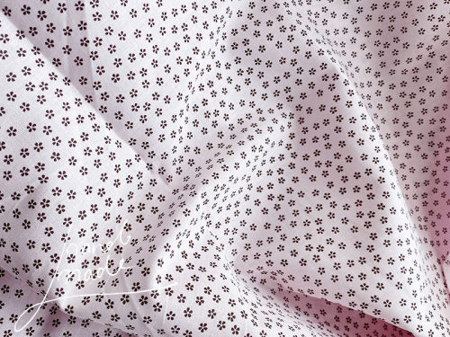 LB21 粉底细密小樱花棉布 DIY娃衣服布料面料布头 30x34cm一块