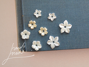 DIY串珠饰品配件 迷你树脂小花瓣小梅花 10颗 四款 ZB219