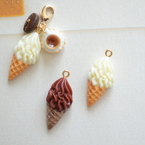 SW50 甜筒冰淇淋 雪糕日系食玩树脂挂件吊坠DIY手工材料配件 1个