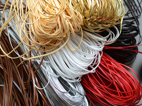 3mm细仿皮绳娃衣多用途