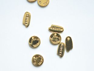 V801 手链项链吊坠18K包金镀18K金DIY手工配件 幸运小吊牌lucky