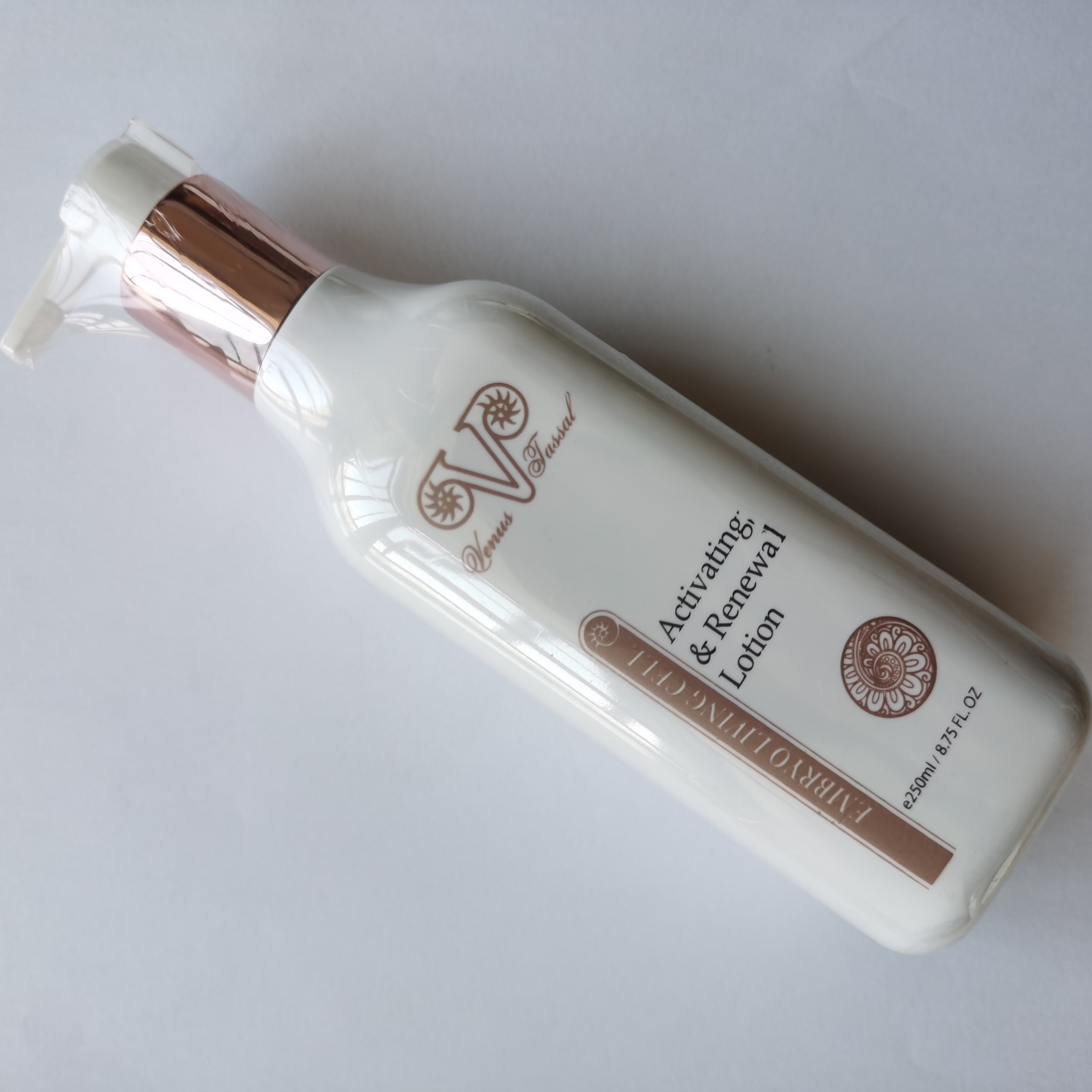 美容院同款 活美庭胚胎焕颜弹丽凝露300ml 补水抗衰保湿爽肤水