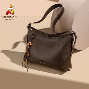 稻草人腋下包包女2025新款女包水桶包秋冬休闲大容量单肩包通勤包