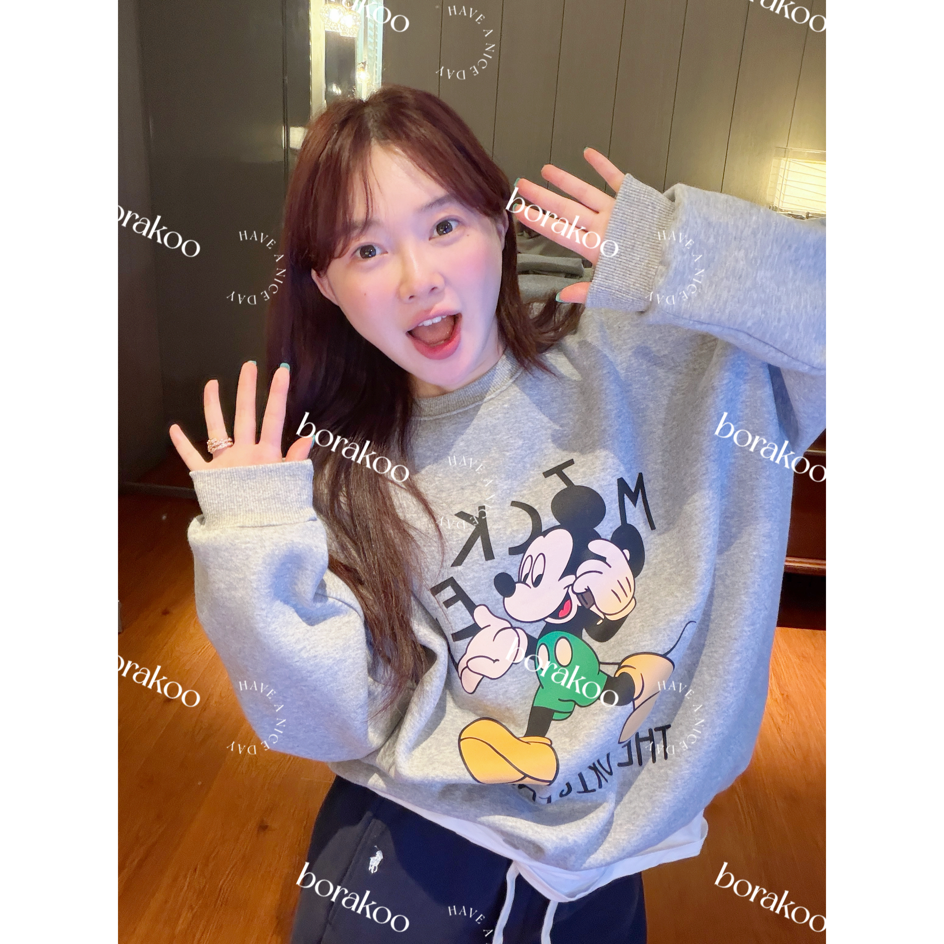 【BORAKOO】卡通米奇圆领加绒长袖卫衣