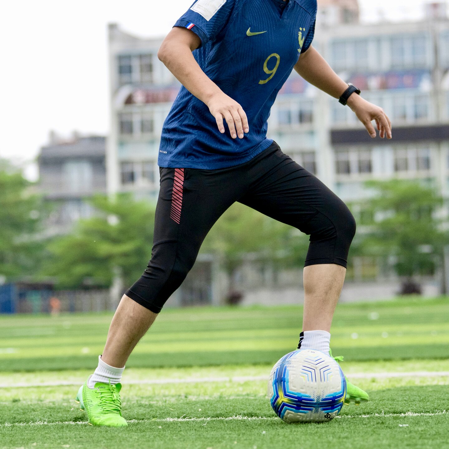 冷门足球高弹收腿裤训练短男七分裤修身长裤小脚透气跑步运动裤子