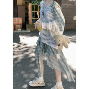 下擺不規則設計感連衣裙女夏藝術感格紋背心短裙 WASEI水冰冰