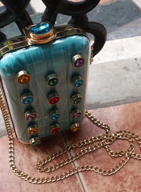 英伦奇幻设计贵牌Sophia Webster天蓝色多色水果硬糖彩钻方盒包