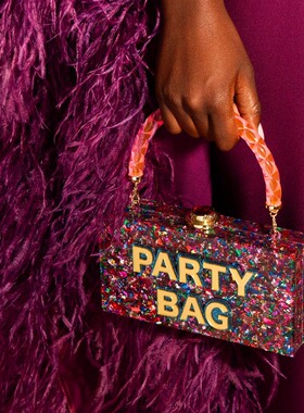 英伦奇幻设计贵牌Sophia Webster红蓝撞色环保皮草手柄二用方盒包