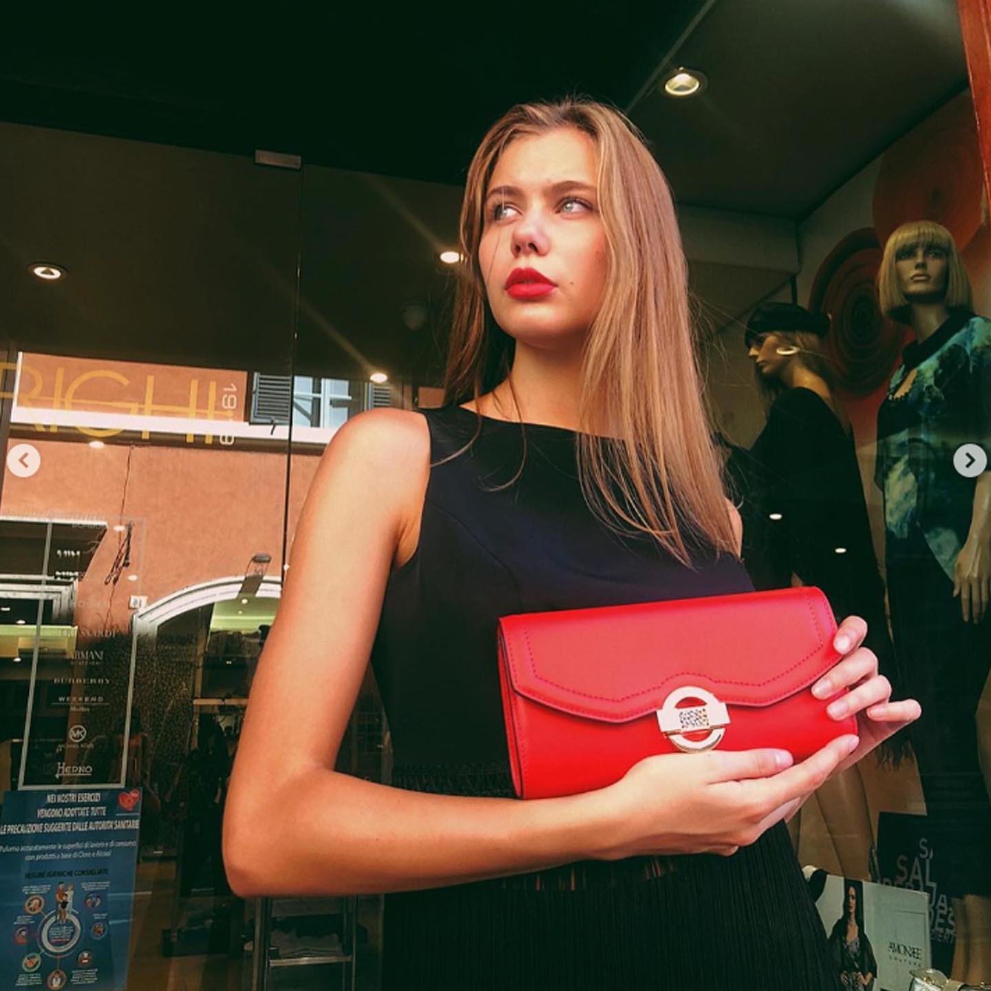 意大利匠心Borbonese&JackieBag红色光面头层牛皮翻盖链条斜挎包