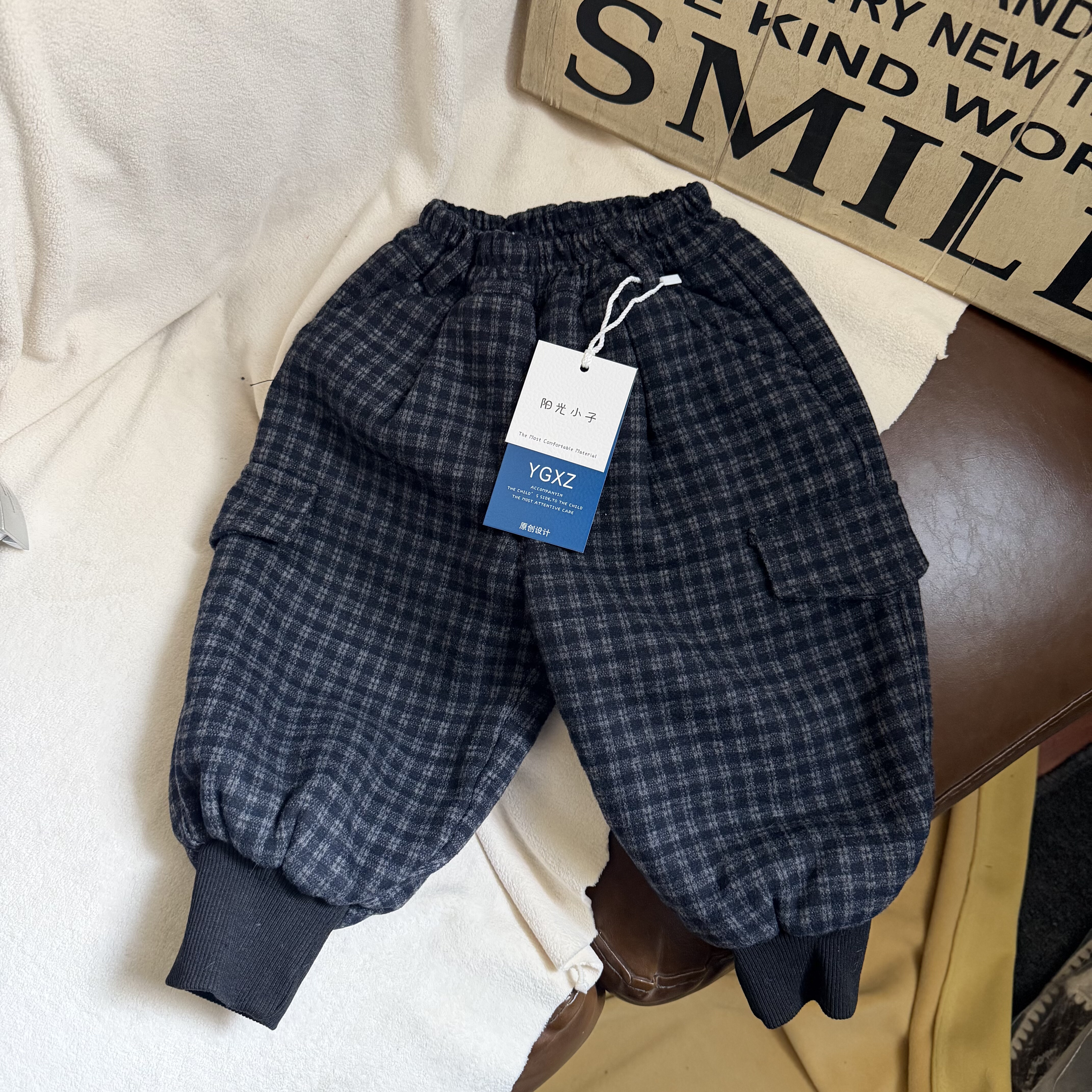 雪宝宝秋冬加绒保暖格纹束脚裤