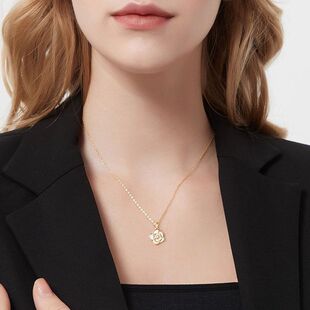 项链锁骨气质批发仿精致山茶花女小轻奢小众通勤不锈钢链香风珍珠