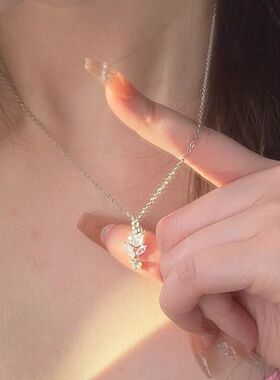 情侣百搭款荆棘郁金香一对蝶舞