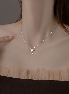 女锁骨红链小众颈链气质高级感