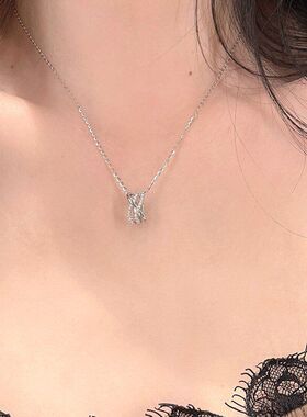 镶螺旋设计感交叉女款锆石颈项链