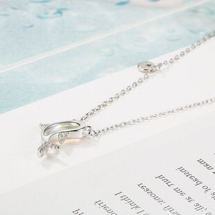 新潮2022礼物年气质极光新款送锁骨项链小众海豚梦幻彩虹女友链女