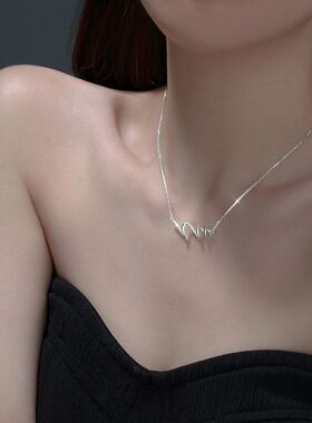 设计感奢小众线女轻项链扭曲锆石