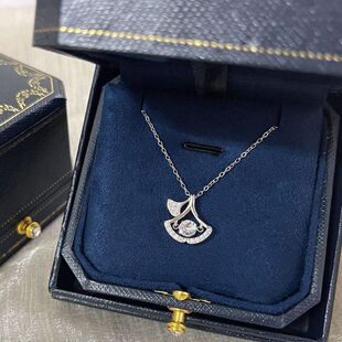 有杏裙子项链扇形女轻新款直播链跳动奢小众心杏叶锁骨批发三生的