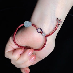 天然翡翠玉貔貅微雕手链女小众设计编绳项链提溜生日礼物玉石手串