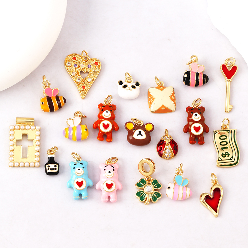 T01 欧美流行 高级感ins风 可爱熊猫动物小熊四叶草蜜蜂 项链吊坠