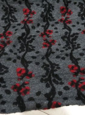 针织羊绒面料 进口中灰色底黑色柳条红色花瓣喷绘蓬松感毛料布料