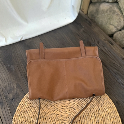 云水集植鞣羊皮大容量邮差包真皮