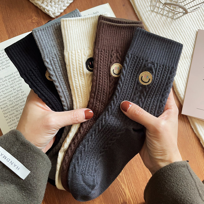 笑脸刺绣无骨袜子女~雪地靴配堆堆袜~袜子冬加厚保暖仿羊绒中筒袜,女士内衣/男士内衣/家居服,中筒袜,淘宝优惠券,粉丝福利购,淘宝优惠卷