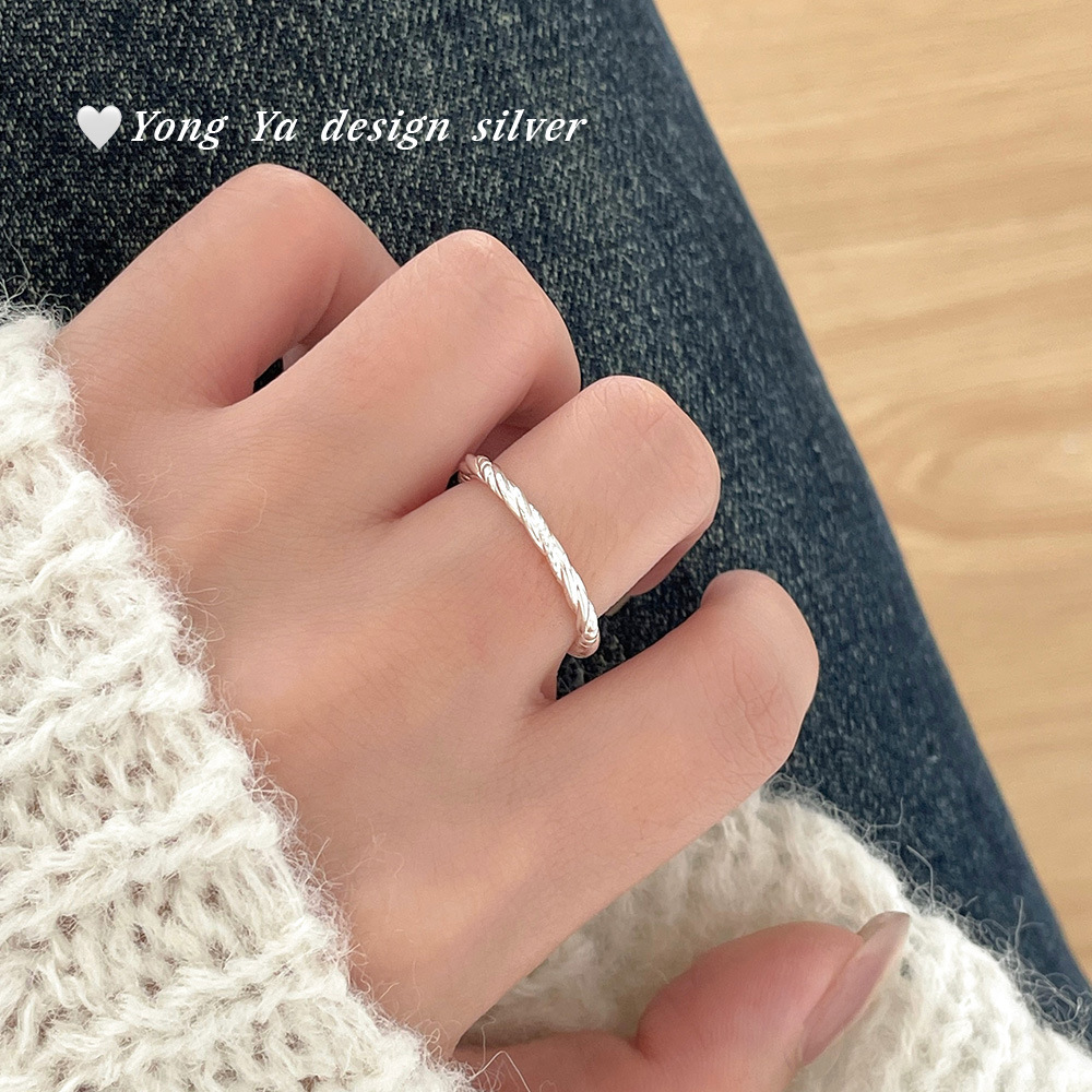 设计师纯银s925麻花戒指极简时尚几何气质熔岩肌理可调节手饰